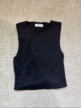 Babaton Aritzia Black Sleeveless Crewneck Top
